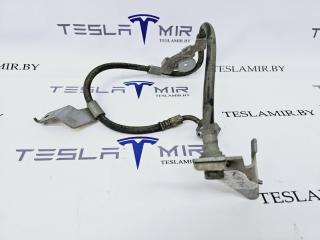 шланг тормозной Tesla Model S 1 поколение [2-й рестайлинг] 2022, 1420724-00