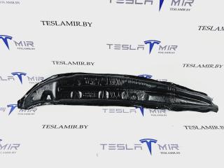 Шумоизоляция (уплотнитель) крыла (язык) правый Tesla Model S 1 поколение [2-й рестайлинг] 2022, 1050420-00