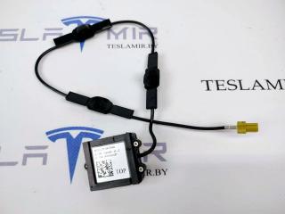 Блок спутниковой антенны Tesla Model S 1 поколение [2-й рестайлинг] 2022, 1050256-00