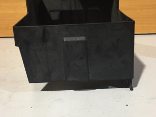 полка аккумулятора Chevrolet Equinox 3 поколение 2018, 1.5 л., бензин, АКПП, внедорожник 5 дв.