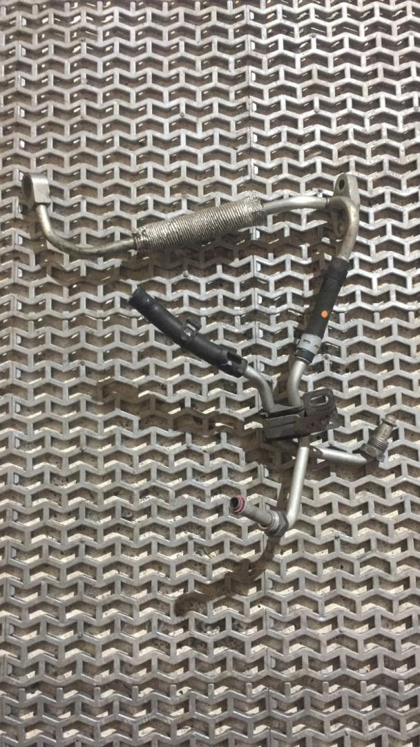 трубка охлаждающей жидкости GMC Terrain 2 поколение 2018, 2.0 л., бензин, АКПП, внедорожник 5 дв. - фото №1