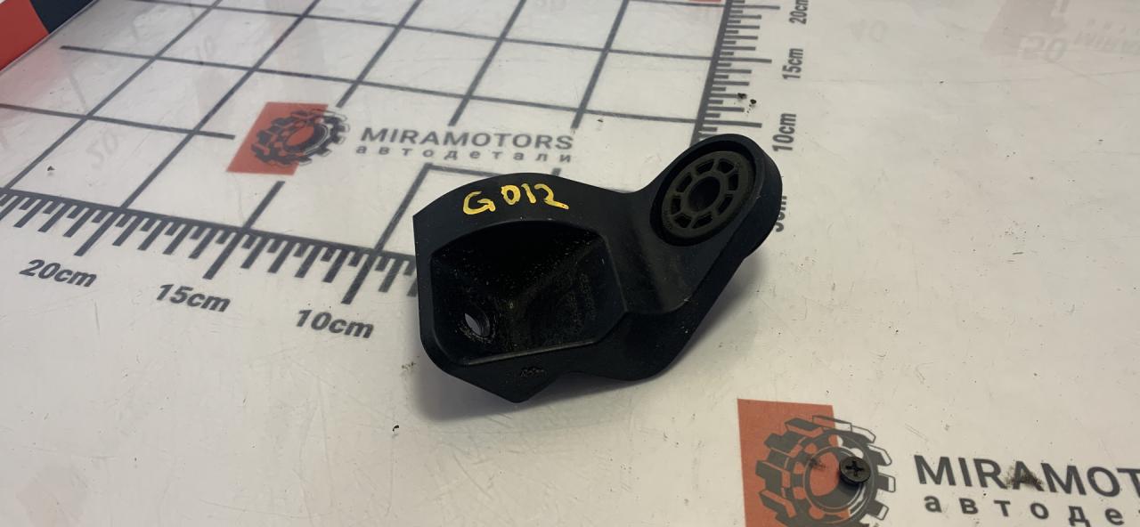 кронштейн глушителя Chevrolet Equinox 3 поколение 2018, 1.5 л., бензин, АКПП, внедорожник 5 дв. - фото №1