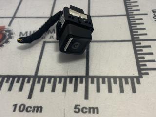 кнопка ручного тормоза (ручника) GMC Terrain 2 поколение 2018, 2.0 л., бензин, АКПП, внедорожник 5 дв., 23386912