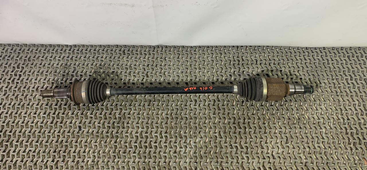 полуось задняя (приводной вал, ШРУС) Chevrolet Equinox 3 поколение 2018, 1.5 л., бензин, АКПП, черный, внедорожник 5 дв., полный привод, 84241269 - фото №1