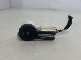 Датчик педали тормоза (лягушка) Chevrolet Equinox 3 поколение 2020, 1.5 л., бензин, АКПП, черный, внедорожник 5 дв., 13597424