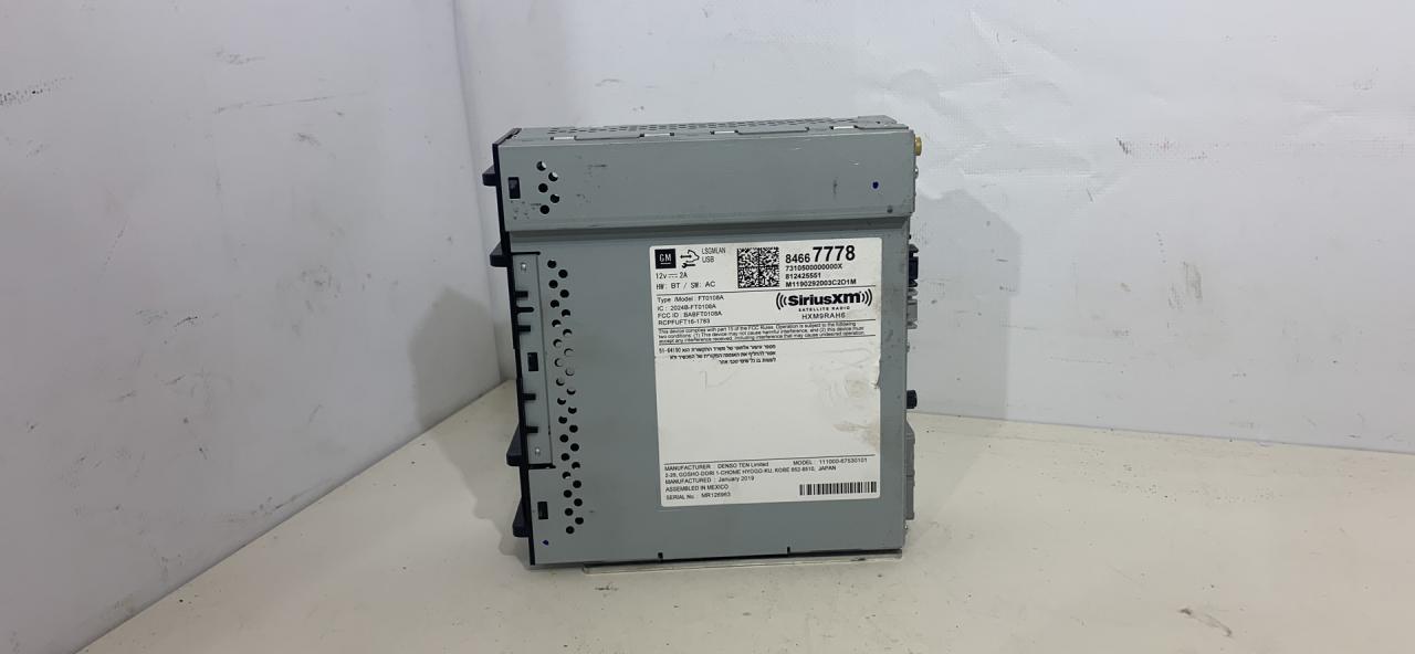 блок радио Chevrolet Equinox 3 поколение 2019, 1.5 л., бензин, АКПП, серый, внедорожник 5 дв., полный привод, 84667778 - фото №1