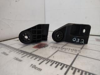 кронштейн радиатора Chevrolet Equinox 3 поколение 2019, 1.5 л., бензин, АКПП, серый, внедорожник 5 дв., полный привод, 84164532, 84164531