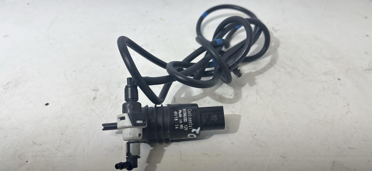 насос (моторчик) омывателя стекла Acura RDX 3 поколение 2019, 2.0 л., бензин, АКПП, белый, передний привод, 81596100, 76806-TZ5-A01 - фото №1