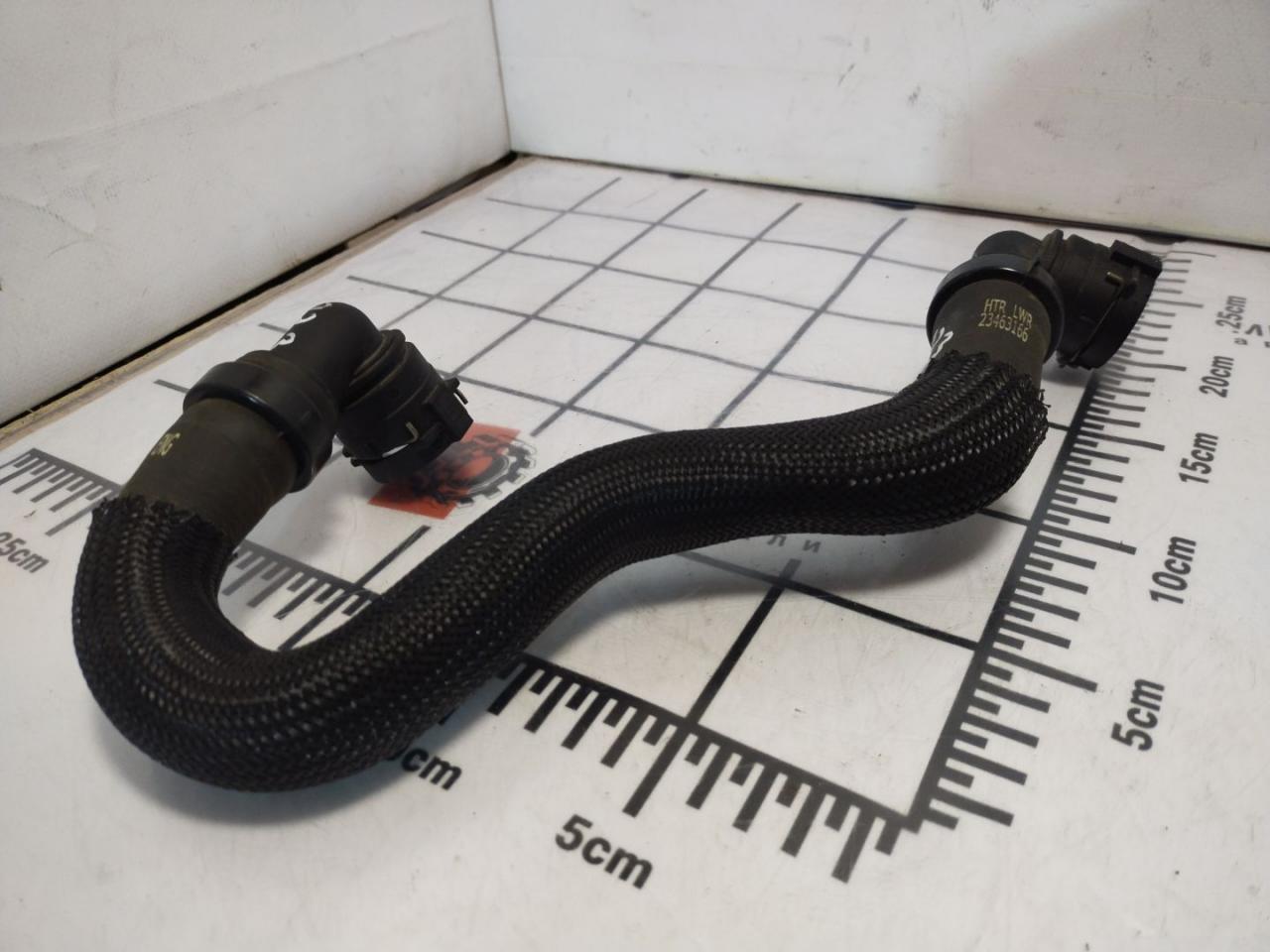 патрубок отопителя (печки) Chevrolet Equinox 3 поколение 2019, 1.5 л., бензин, АКПП, черный, внедорожник 5 дв., полный привод, 23463166 - фото №1