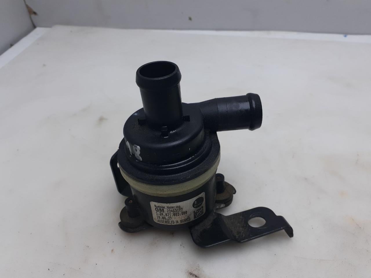 насос антифриза дополнительный Chevrolet Equinox 3 поколение 2020, 1.5 л., бензин, АКПП, черный, внедорожник 5 дв., 23463177 - фото №1