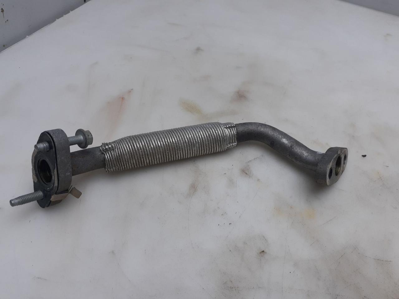 масляная трубка турбины GMC Terrain 2 поколение 2018, 2.0 л., бензин, АКПП, серый, передний привод - фото №1