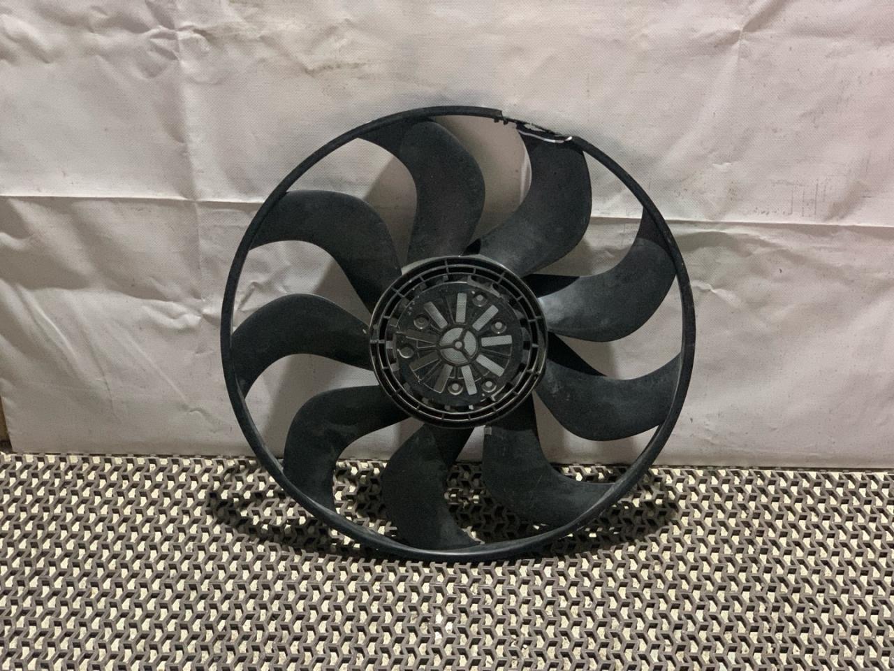 вентилятор радиатора GMC Terrain 2 поколение 2018, 1.5 л., бензин, АКПП, черный, внедорожник 5 дв., полный привод - фото №1