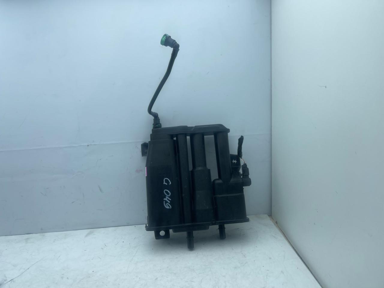 адсорбер Chevrolet Equinox 3 поколение 2018, 2.0 л., бензин, АКПП, синий, внедорожник 5 дв., передний привод, 84309187 - фото №1