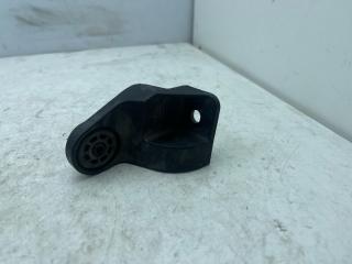 крепление кассеты радиаторов Chevrolet Equinox 3 поколение 2018, 2.0 л., бензин, АКПП, синий, внедорожник 5 дв., передний привод, 84164532, 84164531