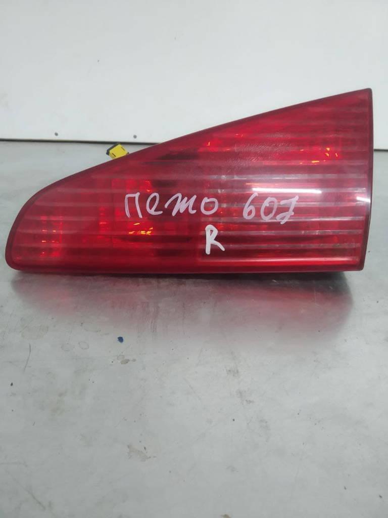 фонарь крышки багажника правый Peugeot 607 1 поколение 2000 - фото №1