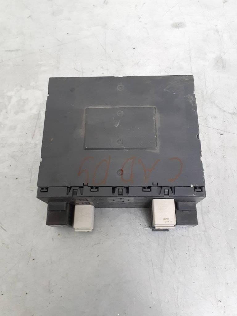 блок комфорта Volkswagen Caddy 3 поколение 2005, 3C0937049D - фото №1