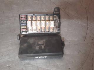 блок предохранителей Land Rover Freelander 1 поколение 1998, 1.8 л., МКПП, YQH100900