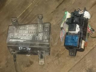 блок предохранителей Mitsubishi Space Star 1 поколение 2001, 1.6 л.