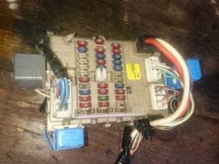 блок предохранителей Nissan Almera Tino V10 (2000 - 2003), 2.2 л., 243504U100