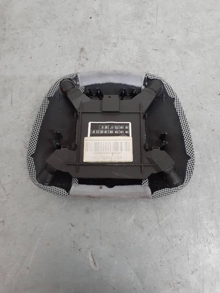 датчик (прочие) Mercedes-Benz S-Класс W220 1999, A2208215451 - фото №1