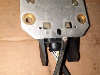 датчик ускорения Audi A6 4B/C5 C5 2000, 2.4 л., бензин, 4B0907637A