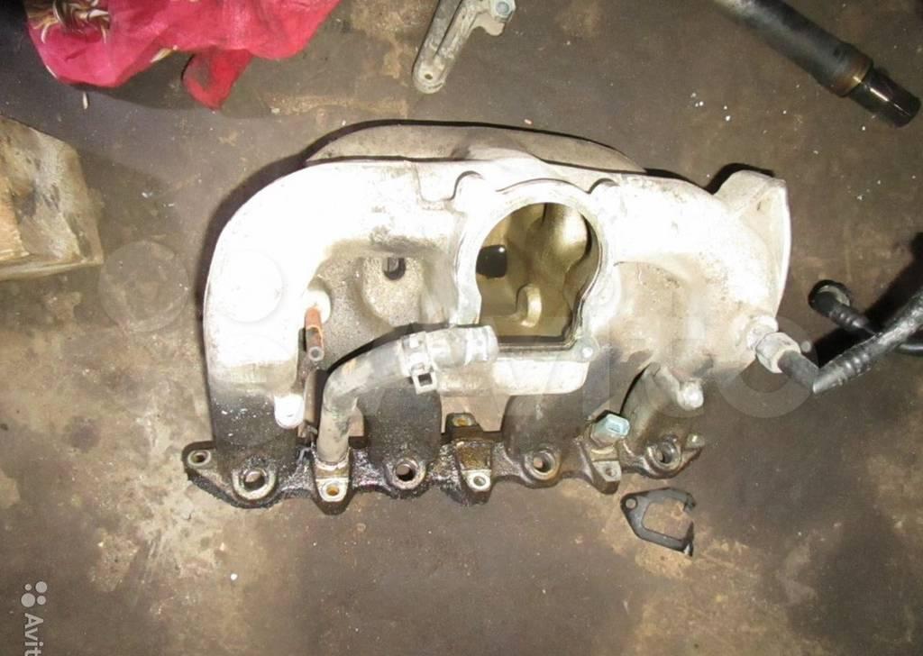 коллектор впускной Saab 1999, 2.0 л. - фото №1