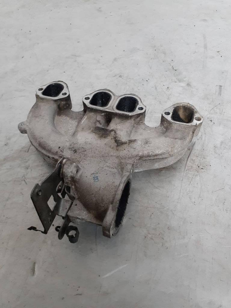 коллектор впускной Skoda Fabia 2 поколение (5J) 2008, 1.9 л., дизель, 03G129713K - фото №1