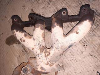 коллектор выпускной Renault Clio 2 поколение [рестайлинг] 2003, 1.2 л., бензин