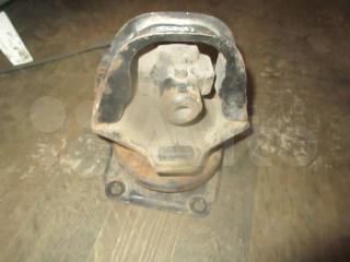 подушка крепления двигателя Honda Civic 7 поколение 2001, 1.6 л., МКПП, седан, 50822S1AE00