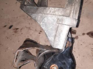 кронштейн двигателя Opel Corsa C 2002, 1.0 л., бензин