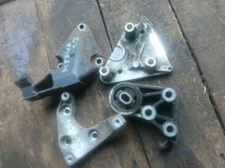 кронштейн двигателя Opel Meriva 1 поколение (A) 2005, 1.7 л., дизель