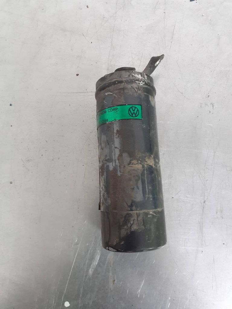 осушитель кондиционера Volkswagen Golf 4 поколение 2000 - фото №1