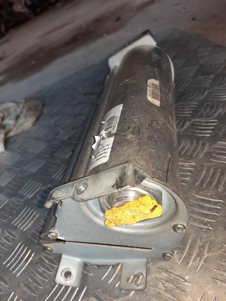 AirBag в торпедо Mercedes-Benz C-Класс W203/S203/CL203 W203 2002, 565196206 - фото №1