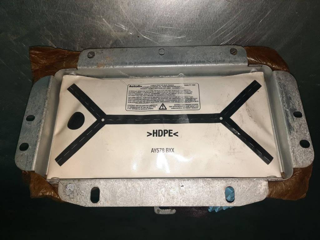 AirBag в торпедо Peugeot 407 1 поколение 2005, 9644588880 - фото №1