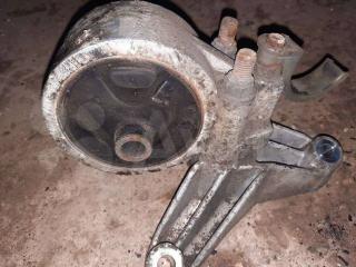 подушка крепления двигателя Volvo V40 1 поколение [2-й рестайлинг] 2004, 1.6 л., бензин, MR222150, 3318030