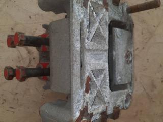 подушка крепления КПП Scania 124 1 поколение 2003, 1782203