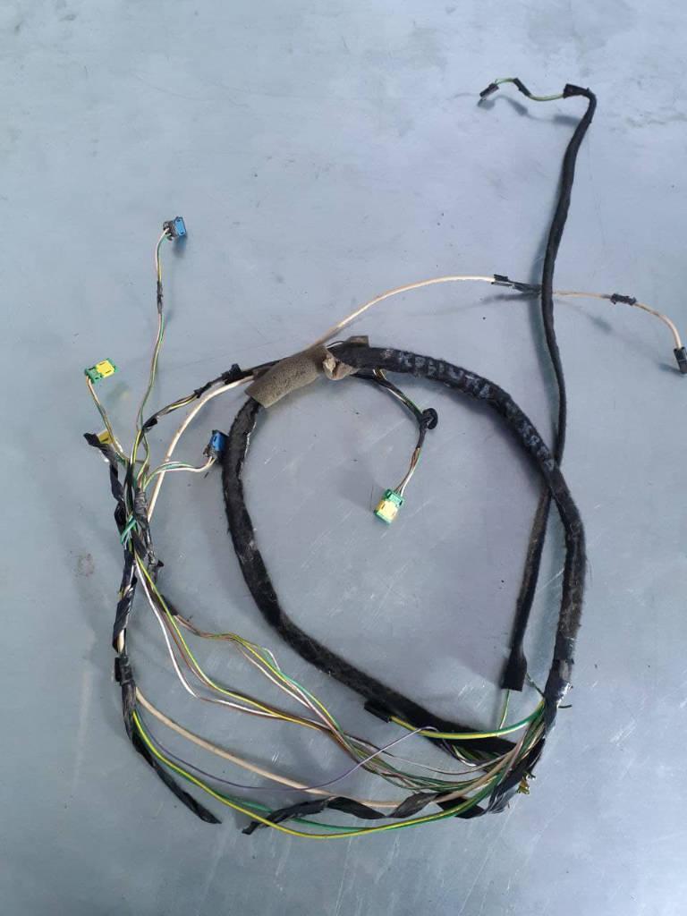 Проводка крышки багажника Citroen Xsara 1 поколение 1998 - фото №1