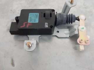 электропривод замка багажника Hyundai Santa Fe 1 поколение (SM) [рестайлинг] 2004, 9575026000