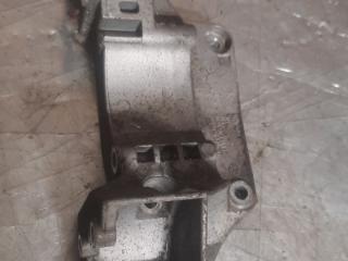 кронштейн генератора Volkswagen Beetle 2 поколение 1999, 2.0 л., бензин, 06A903141H