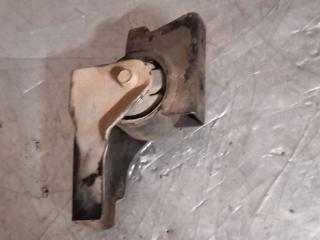 подушка крепления двигателя Mitsubishi Space Runner 2 поколение 1999, 2.0 л., бензин, МКПП