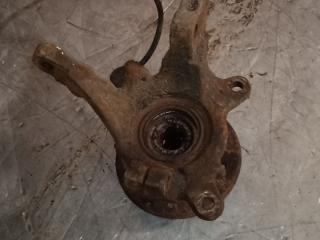 кулак поворотный левый Mitsubishi Carisma 1 поколение [рестайлинг] 2001