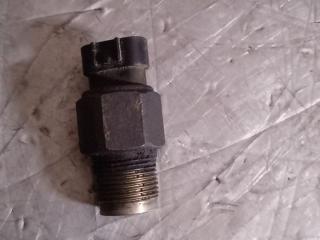 датчик давления топлива в рампе Mazda 6 GG 2004, 2.0 л., бензин