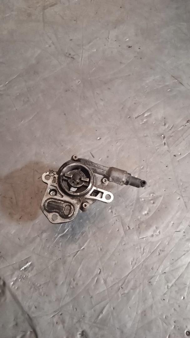 насос вакуумный Citroen Berlingo 1 поколение (M49) 2002, 2.0 л., дизель - фото №1