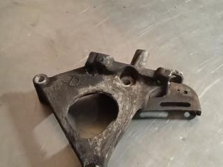 кронштейн двигателя Nissan Almera Tino V10 2002, 2.2 л., дизель