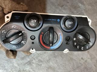 блок управления отопителя Ford Fiesta 5 поколение 2005, 2S6H19980BD