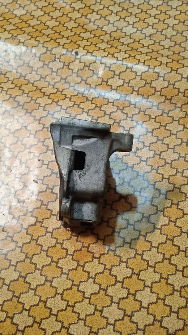 кронштейн двигателя Peugeot 307 1 поколение 2005, 2.0 л., дизель, 9628311880 - фото №1