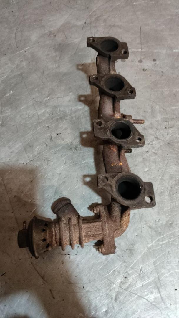 коллектор выпускной Peugeot 307 1 поколение 2005, 2.0 л., дизель - фото №1