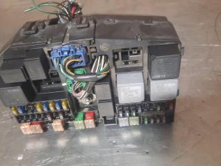 блок предохранителей Ford Mondeo 3 поколение [рестайлинг] 2006, 1.8 л., бензин, 1S7T14A481AA