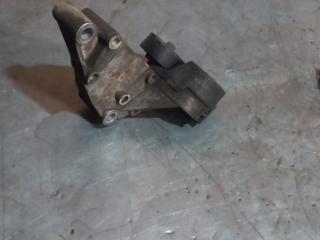 кронштейн генератора Ford Transit Connect 1 поколение 2009, 1.8 л., дизель