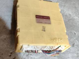 блок управления двигателем Toyota Avensis Verso 1 поколение 2001, 2.0 л., дизель, МКПП, 8865044210, 771005520